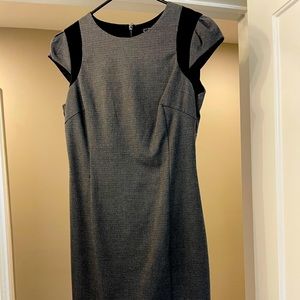 Zara Houndstooth Fitted Medium Cap-sleeve Dress